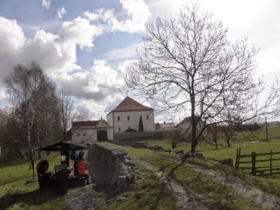 tvrz v Křepenicích