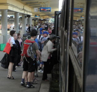 nakonec rychlík přecjen na Smícháči zastavil a přibíráme tak Strejdu s Cyrilem!
