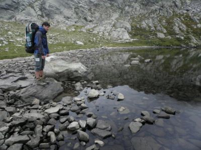 první z jezer a jak jinak, než ďáblovo:) (Lac du Diable)