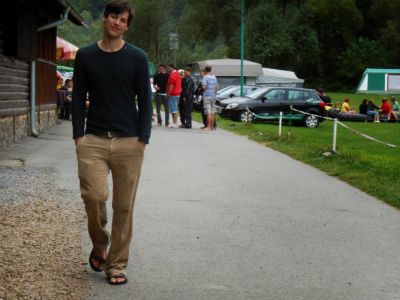 poznatek: v kempu ve Skryjích se vyplatí být (pít) přes den, páč je pivko jen za 20,-