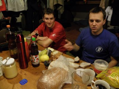 přijeli koaly, bez sudů