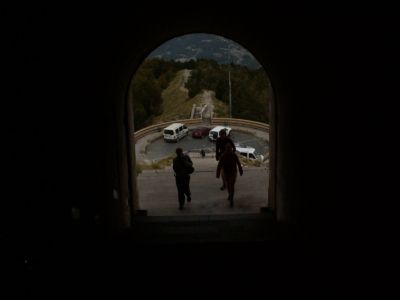 k mauzoleu na Jezerském vrchu v NP Lovcen