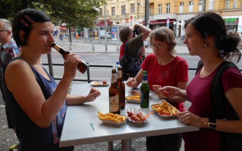 s "tradičním" berlínským wurstem na kari