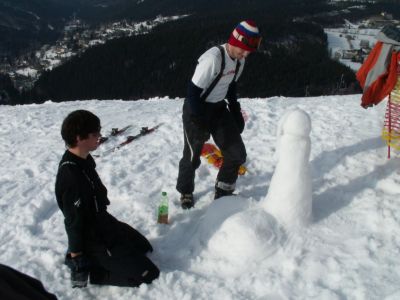 :) sněhulák