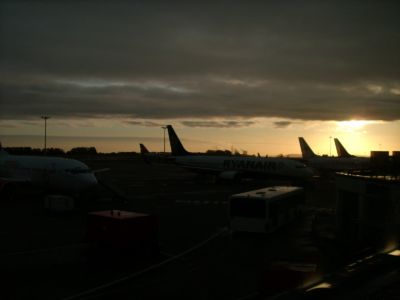 ....ranní East Midlends Airport